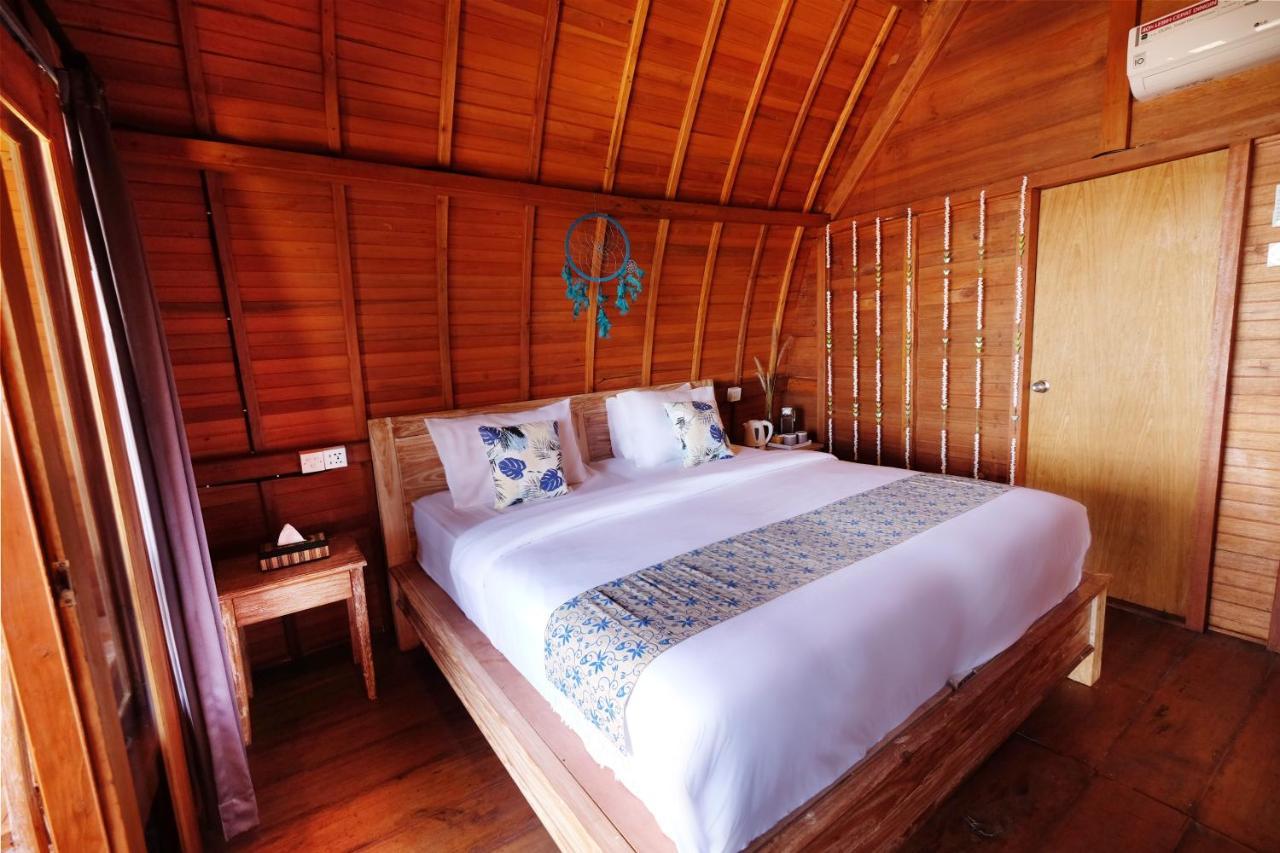 Adara Beach Huts Batununggul Luaran gambar