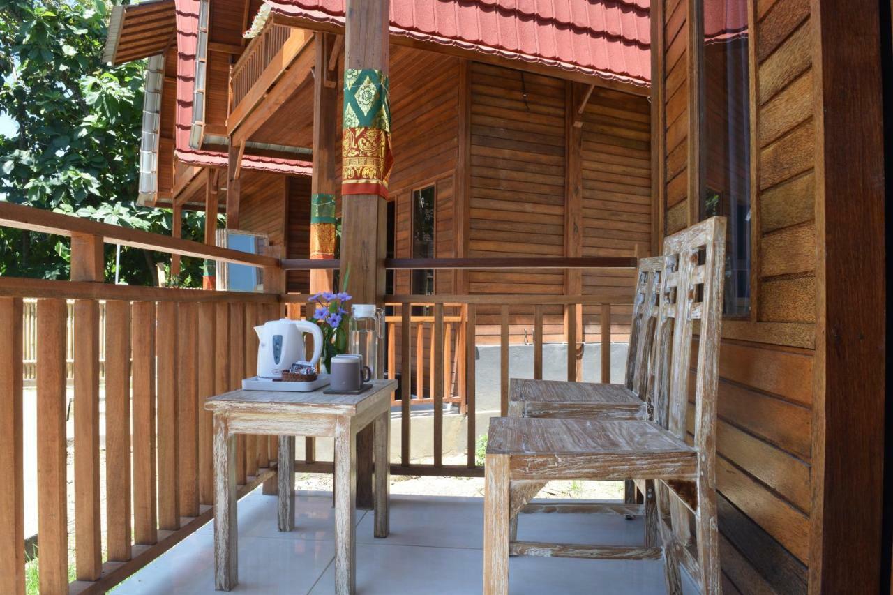 Adara Beach Huts Batununggul Luaran gambar